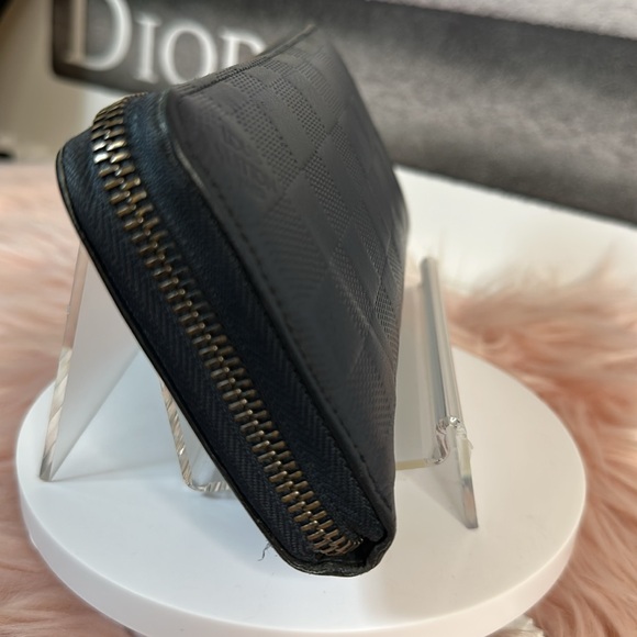 Authentic Louis Vuitton Damier Infini Zippy Black Long Wallet - Picture 6 of 17